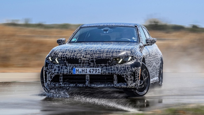 Новая бензиновая «трёшка» BMW готовится к премьере: дрифт-режим и дизайн в стиле i3