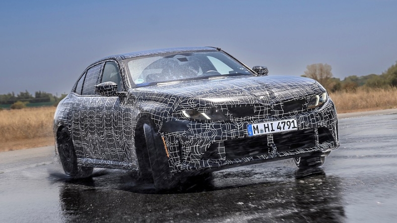 Новая бензиновая «трёшка» BMW готовится к премьере: дрифт-режим и дизайн в стиле i3